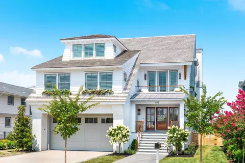 481 42nd St, Avalon, NJ 08202