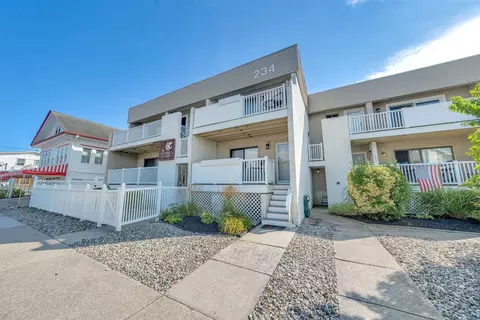 234 21st St #104, Avalon, NJ 08202