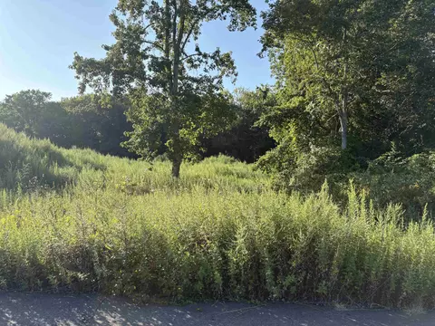 11 Earl Dr, Erma, NJ 08204