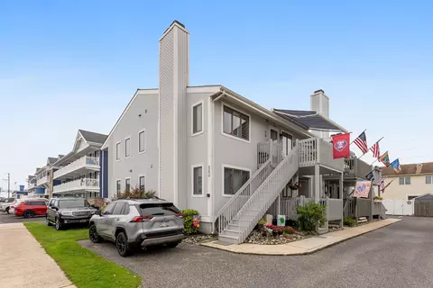 280 79th St #1, Avalon, NJ 08202