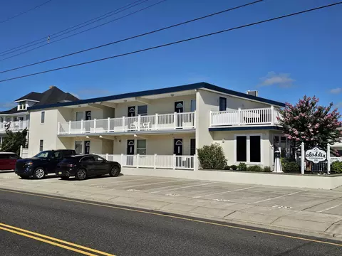 208 E Forget Me Not Rd #101, Wildwood Crest, NJ 08260