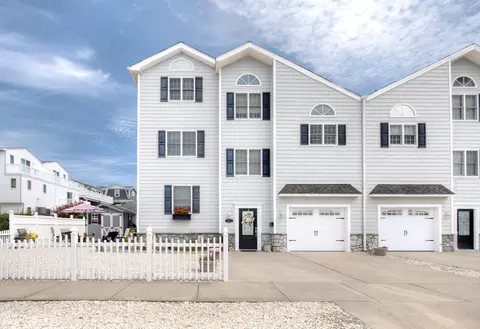 8105 Pleasure Ave #NORTH, Sea Isle City, NJ 08243