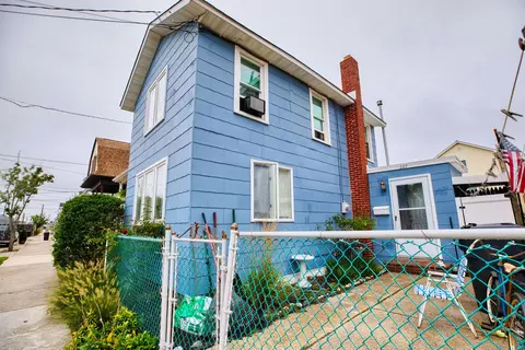 207 W Maple Ave, Wildwood, NJ 08260