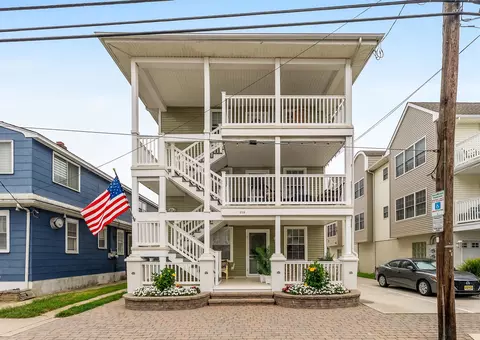 219 E Glenwood Ave #C, Wildwood, NJ 08260