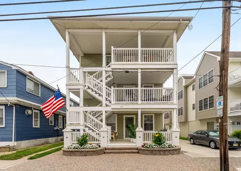 219 E Glenwood Ave #C, Wildwood, NJ 08260