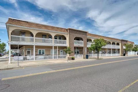 5600 Seaview Ave #8, Wildwood Crest, NJ 08260