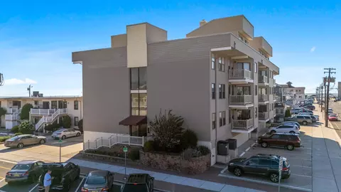 215 Surf Ave #203, North Wildwood, NJ 08260