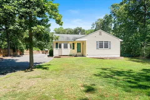 26 Lomurno Ln, Cape May Court House, NJ 08210