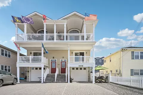 129 82nd St #EAST, Sea Isle City, NJ 08243