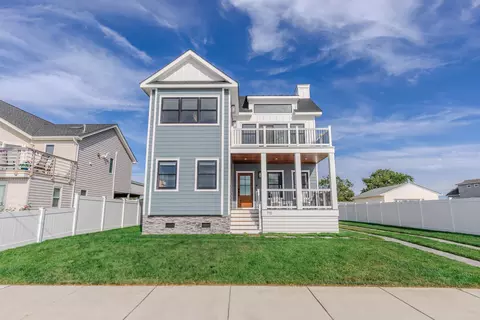 711 Beach Dr, North Cape May, NJ 08204