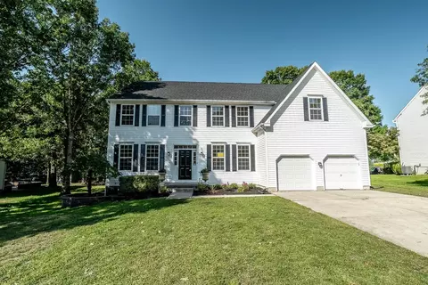 4 Goose Neck Ln, Sicklerville, NJ 08081