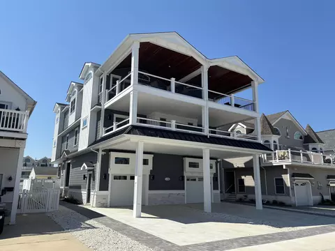 126 W 61st St #WEST, Sea Isle City, NJ 08243
