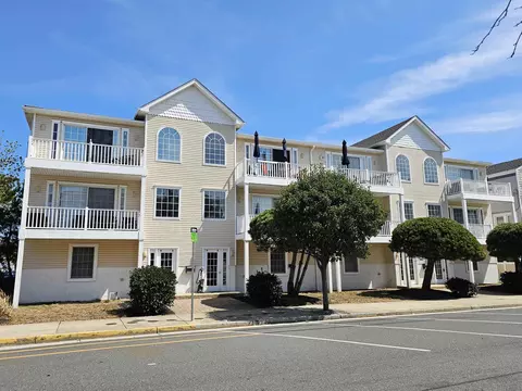 301 E Leaming Ave #F, Wildwood, NJ 08260