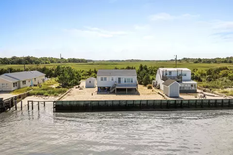 403 Delaware Ave, Del Haven, NJ 08251