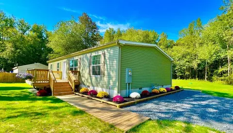 7086 James Moore Rd, Port Norris, NJ 08349