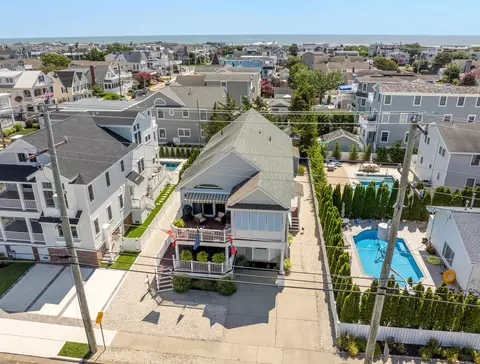 3429 Dune Dr, Avalon, NJ 08202