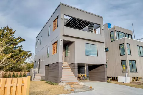 101 Harvard Ave, Cape May Point, NJ 08212