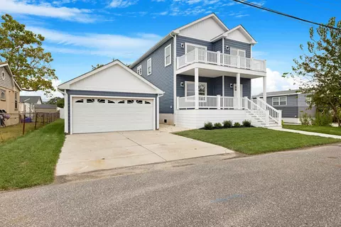 119 W Tampa Ave, Villas, NJ 08251