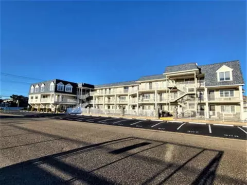177 80th St #200, Avalon, NJ 08202
