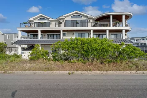10 47th St, Sea Isle City, NJ 08243
