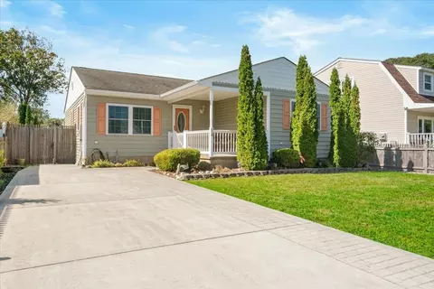 320 Oakdale Ave, Villas, NJ 08251
