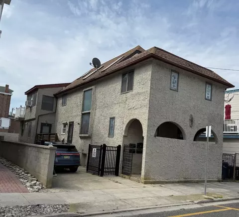 208 E Spencer Ave, Wildwood, NJ 08260