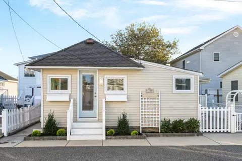 10 Bower Ct, Stone Harbor, NJ 08247