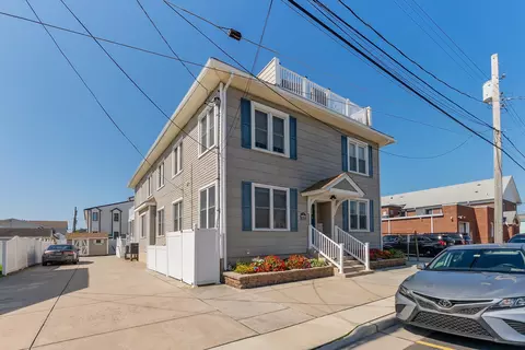 206 E Cardinal Rd #4, Wildwood Crest, NJ 08260