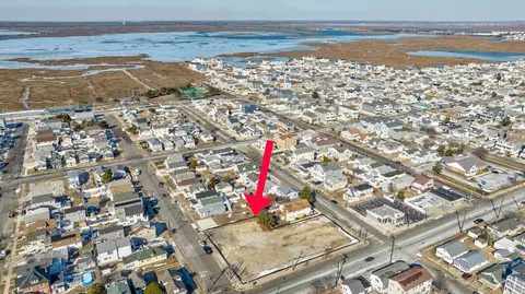 102 W 21st Ave, North Wildwood, NJ 08260