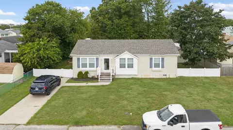 402 Second Ave, Villas, NJ 08251