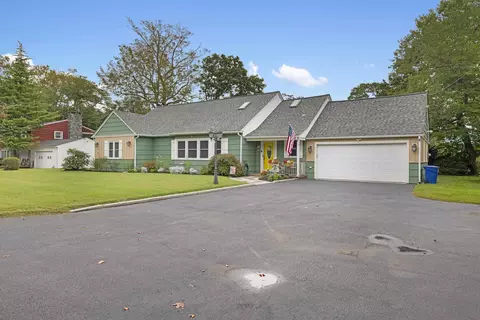 1160 Golf Club Rd, Cape May Court House, NJ 08210