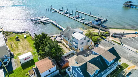 127 Higbee Ave, Somers Point, NJ 08244