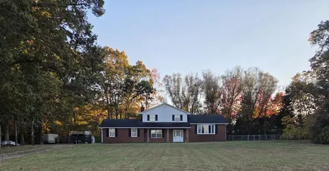 2769 Dante Ave, Vineland, NJ 08361