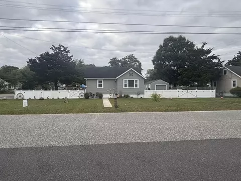 18 Ellery Rd, Villas, NJ 08251