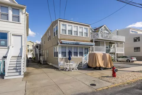 229 86th St #2N, Sea Isle City, NJ 08243