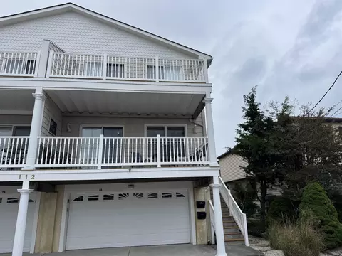 112 E Rosemary Rd, Wildwood Crest, NJ 08260