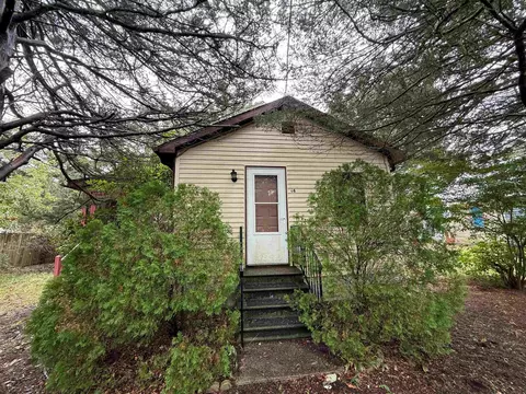 46 Woodland Ave, Villas, NJ 08251