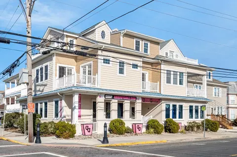 3814 Landis Ave #1, Sea Isle City, NJ 08243