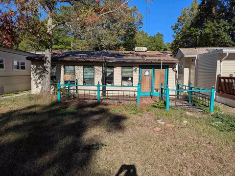 6 Ash St #OCEAN WORLD, Woodbine, NJ 08270