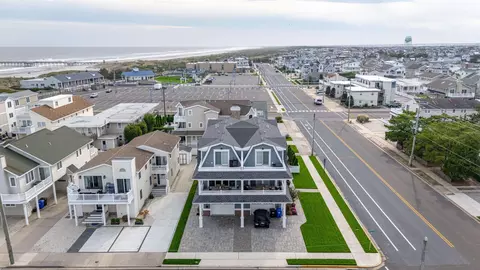 View/Area - 8 E 27th St #WEST, Avalon, NJ 08202 photo 3 of 4