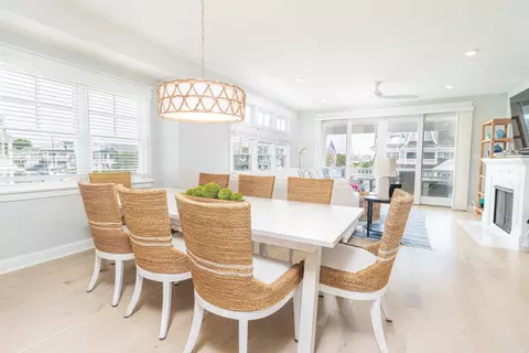 Dining - 8 E 27th St #WEST, Avalon, NJ 08202 photo 2 of 2