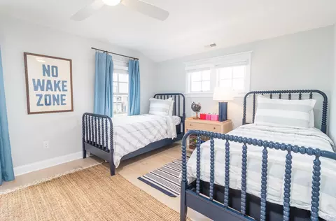 Bedroom - 8 E 27th St #WEST, Avalon, NJ 08202 photo 2 of 5