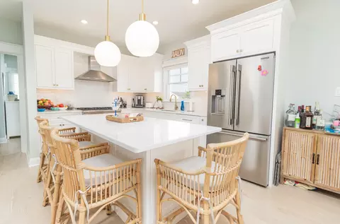 Kitchen - 8 E 27th St #WEST, Avalon, NJ 08202 photo 1 of 4