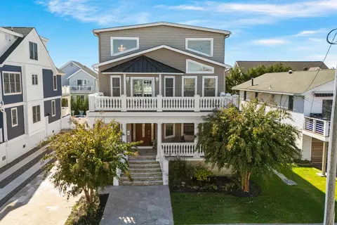 158 32nd St, Avalon, NJ 08202