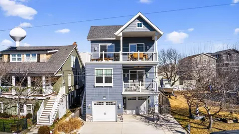5 E Sumner Ave, Strathmere, NJ 08248