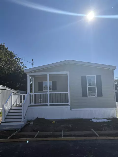 10 Priest Blvd, Rio Grande, NJ 08242