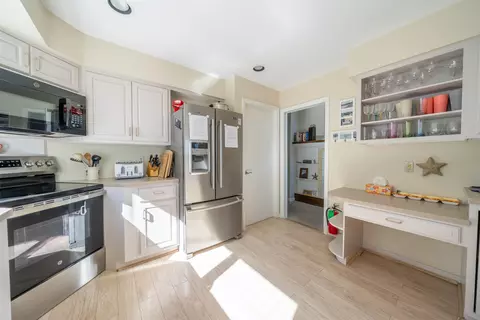 Kitchen - 83 E 13th St, Avalon, NJ 08202 photo 2 of 2