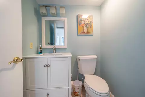 Bath - 83 E 13th St, Avalon, NJ 08202 photo 2 of 4