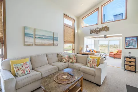 Living - 83 E 13th St, Avalon, NJ 08202 photo 3 of 3