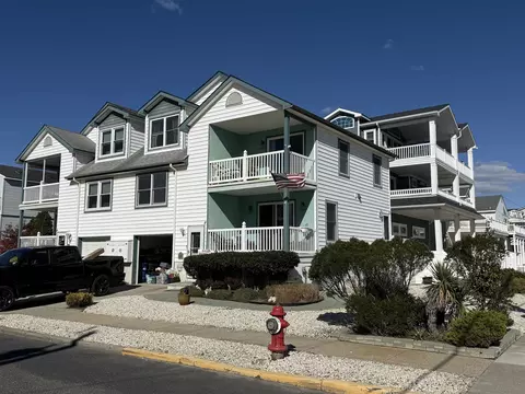 7212 Landis Ave #EAST, Sea Isle City, NJ 08243